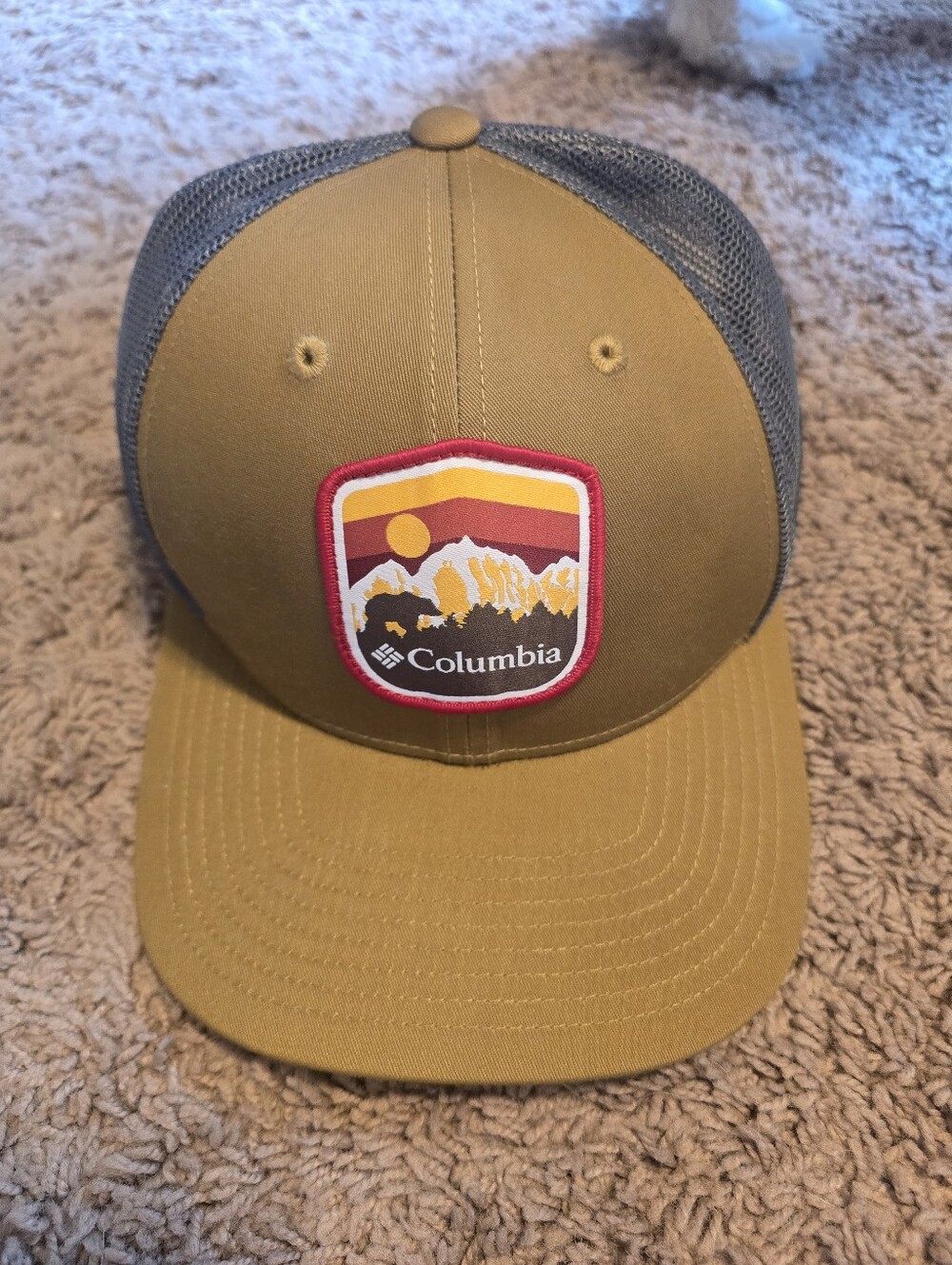 Columbia Spring Grove Bear Mountain Trucker Hat Snapback Tan Gray Excellent